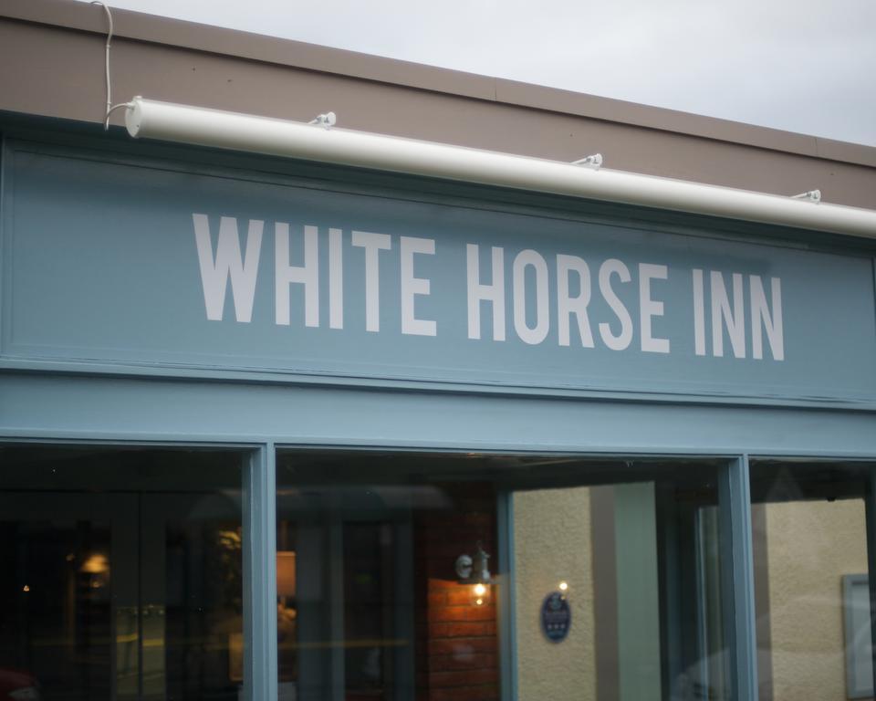אברדין White Horse Inn מראה חיצוני תמונה